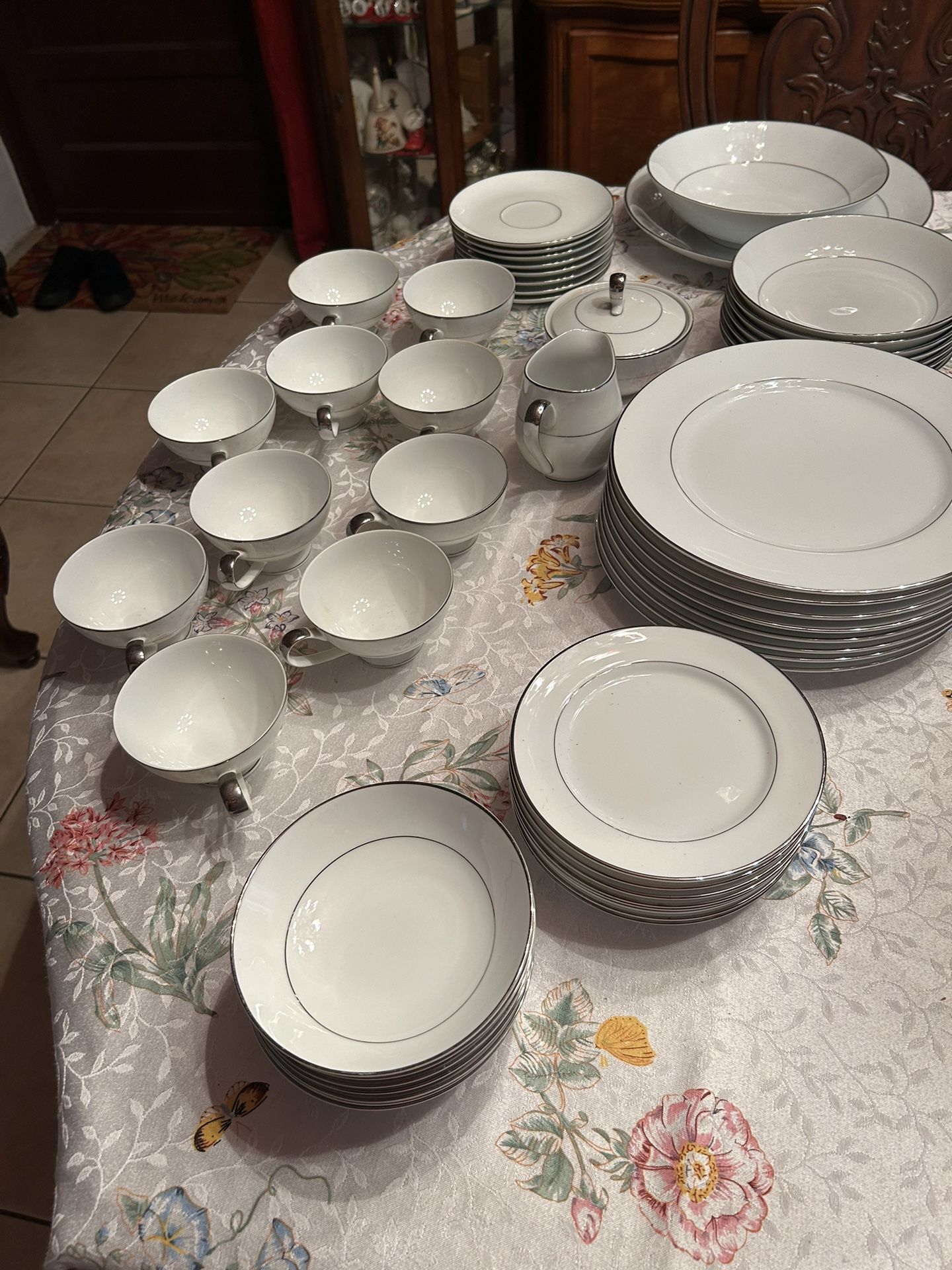 Beautiful Vintage Mikasa Collectible Fina China Set