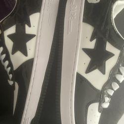 Bapestas Black And White