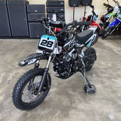 APOLLO DIRT BIKE 110CC 