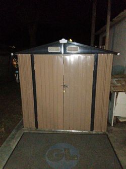6x4 shed already assembled must pick up