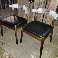 Set Of 2 Mid Century Chairs