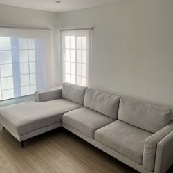 Modern Light Gray Sectional Sofa – Excellent Condition