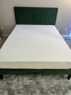 Queen Bed & Firm memory Mattress