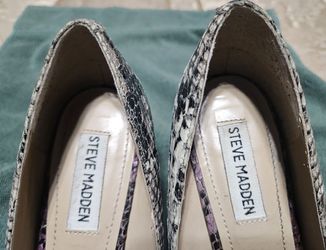 Steve Madden Snakeskin Print Peep-Toe Block Heel Pumps