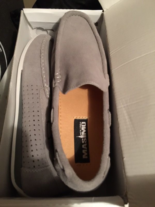 Boys size 7.5 gray shoes