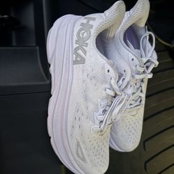 Hoka  Women Size 8