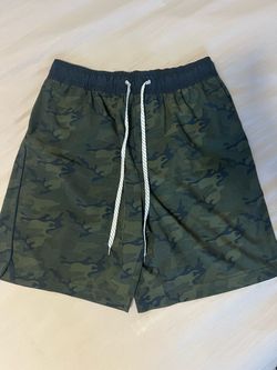 Camo shorts large men’s $10