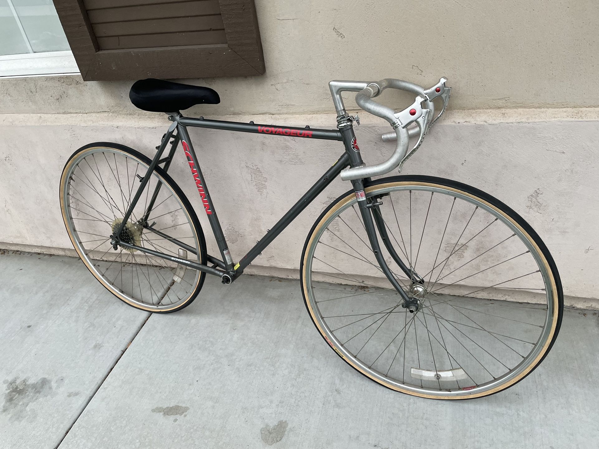 Schwinn Touring Bike Voyageur