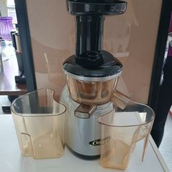 Omega VRT350 Vertical Low Speed Juicer