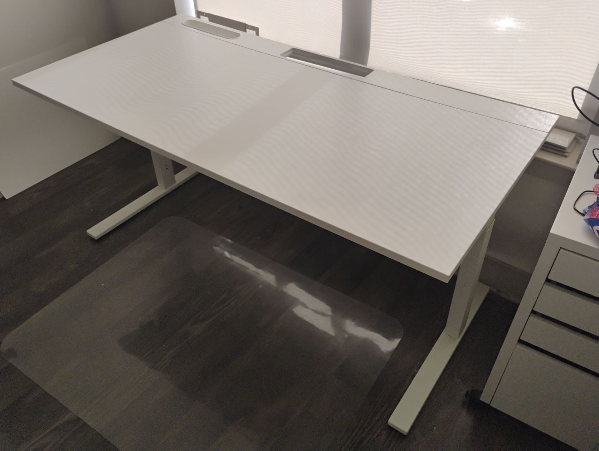 IKEA office desk - 63" (white)