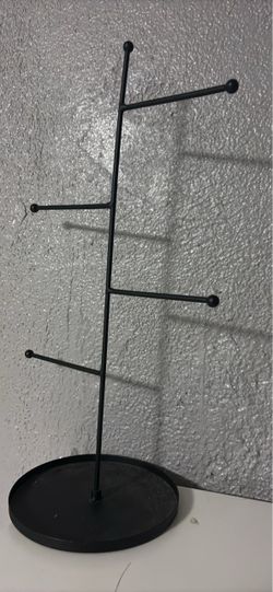 Jewelry holder