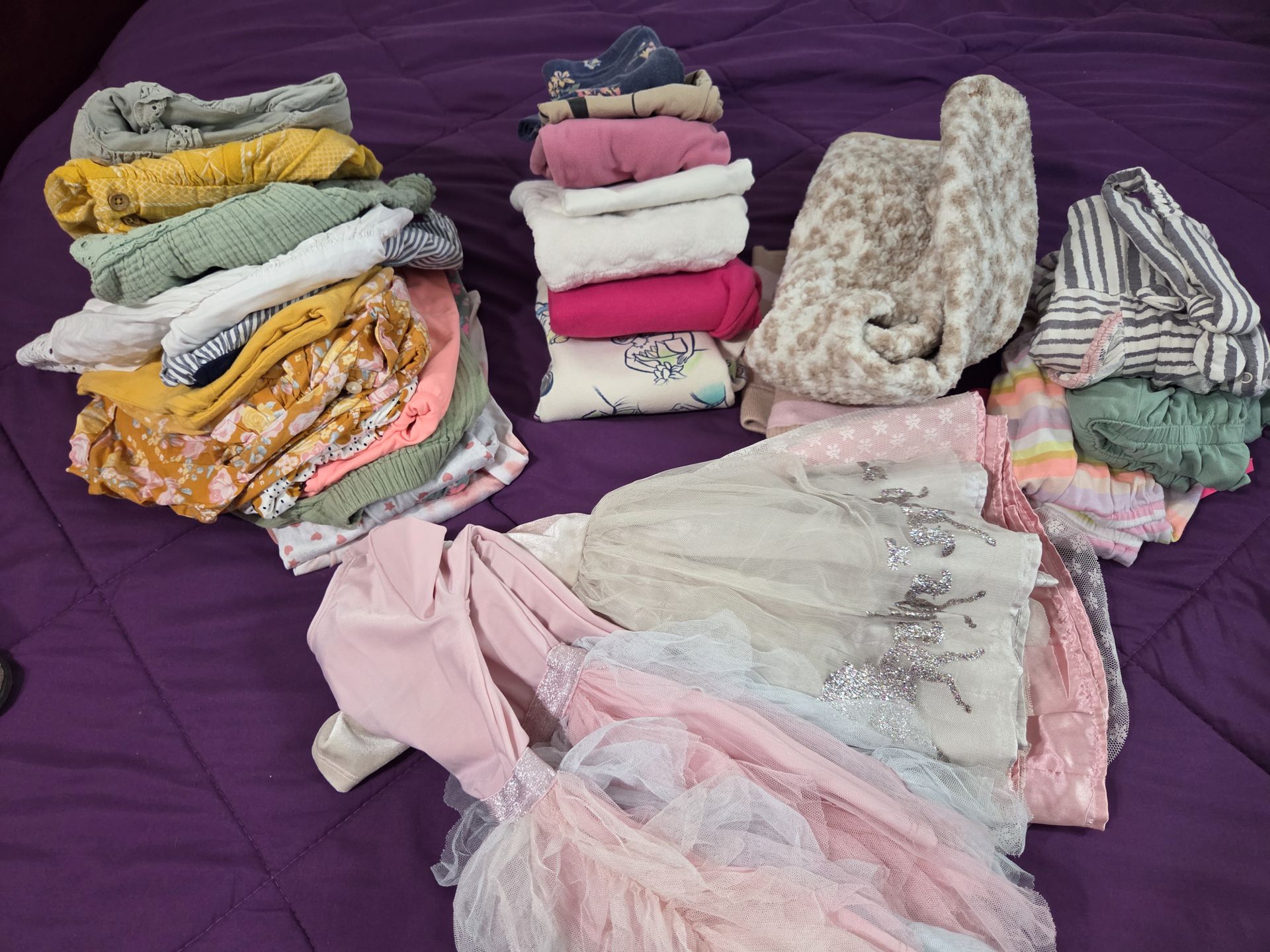 Girl clothes 2T used