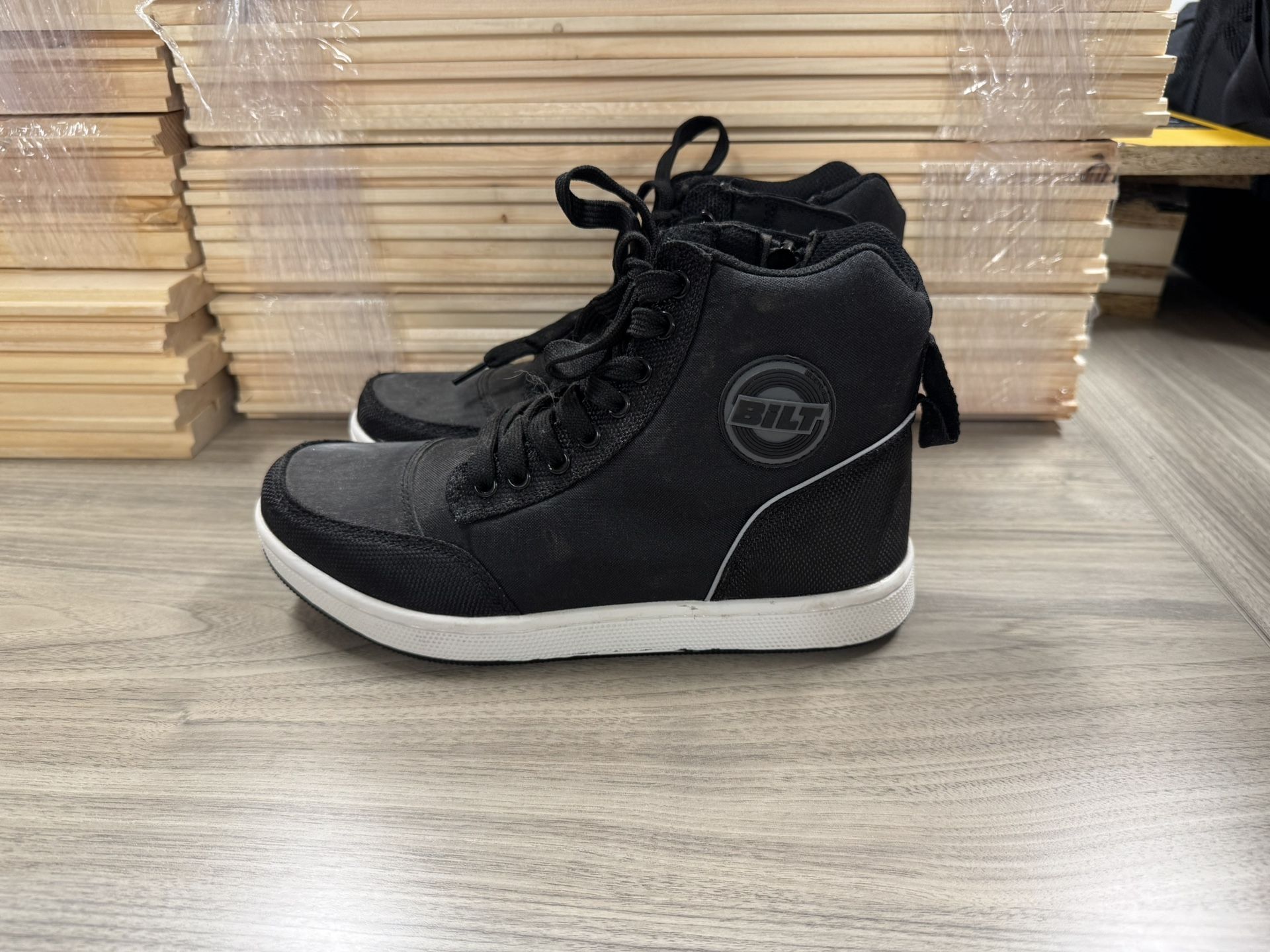 Bilt woman’s Motorcycle Shoes