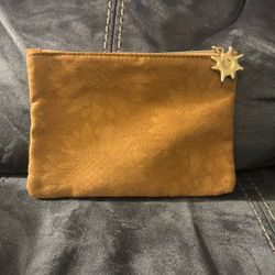New Without Tags Sunflower Design Ipsy Makeup Travel Toiletry Tote Bag Pouch