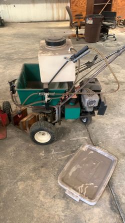 Lesco Spreader With Weed Sprayer