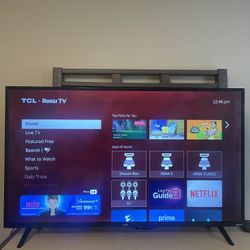 55-inch TCL TV Ruko Smart TV