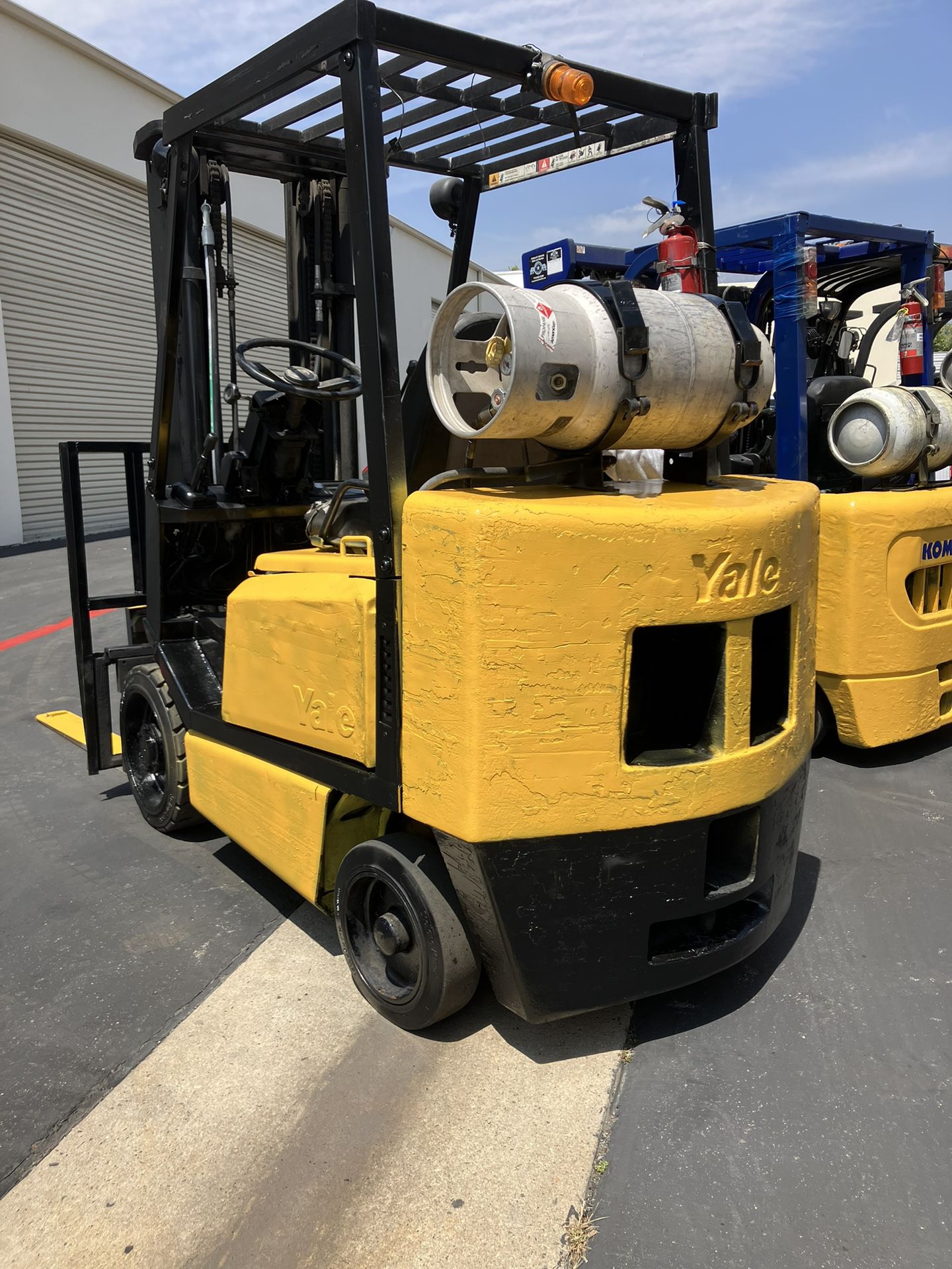 Yale Forklift 5000lb 3 Stage With Side shift