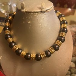 Vintage Monet Necklace Gold Tone Black Chunky Beads 16" Costume Fashion Jewelry