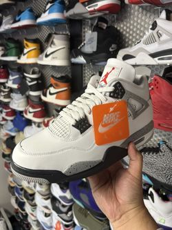 Jordan 4 Retro White Cement (2025) 