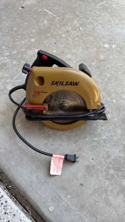 SKILSAW Circular Saw – 7-1/4” – 12 Amp – Barely Used