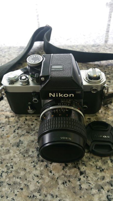 Nikon F2 with nikon lense in excellent condition.