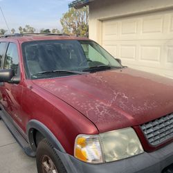2004 Ford Explorer