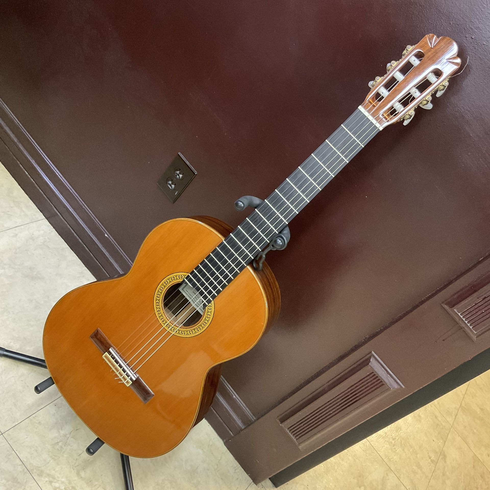 Pavan Spanish Left Handed Acoustic Classical Guitar TP-30