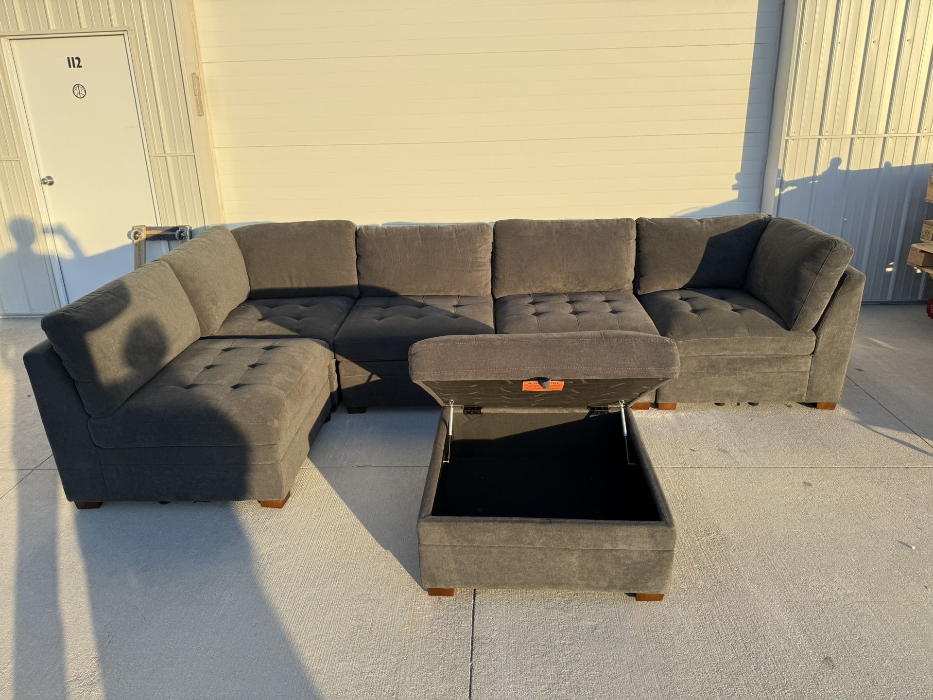 6 Piece modular sectional