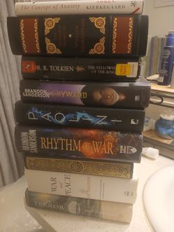 9 HARDCOVER BOOK Lot
