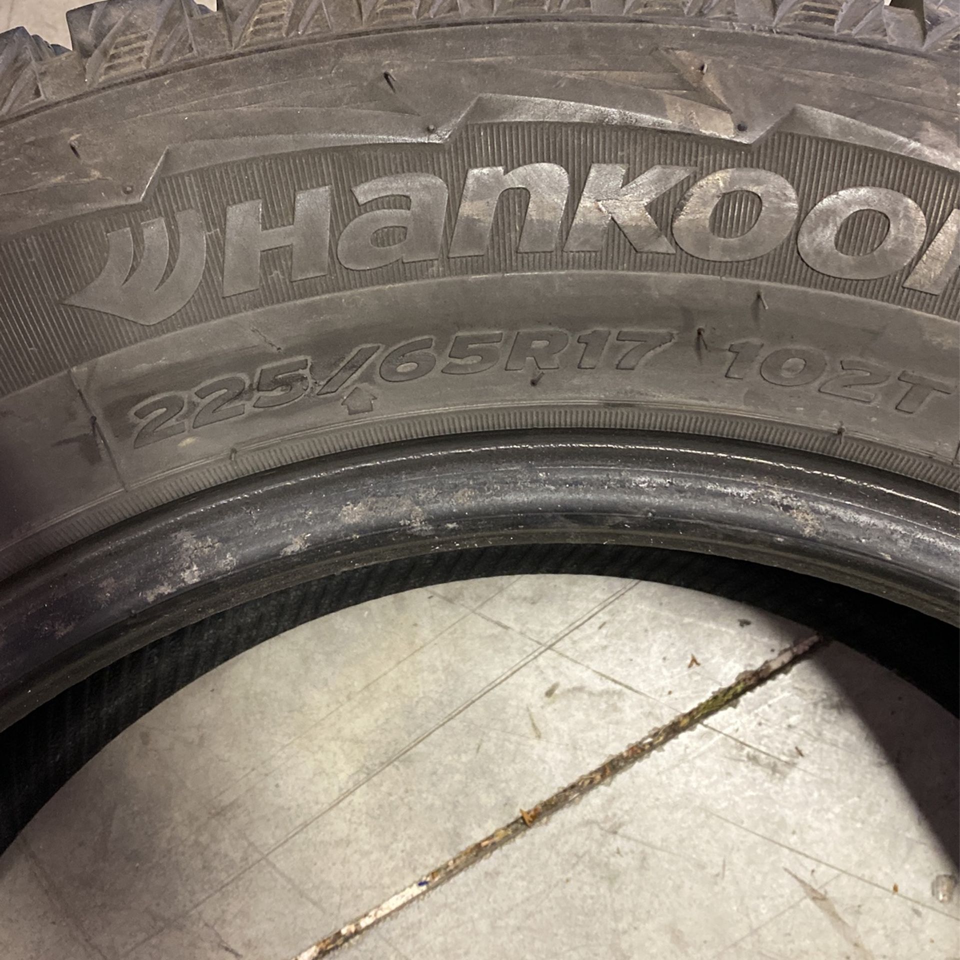 4 Hankook Studded Tires