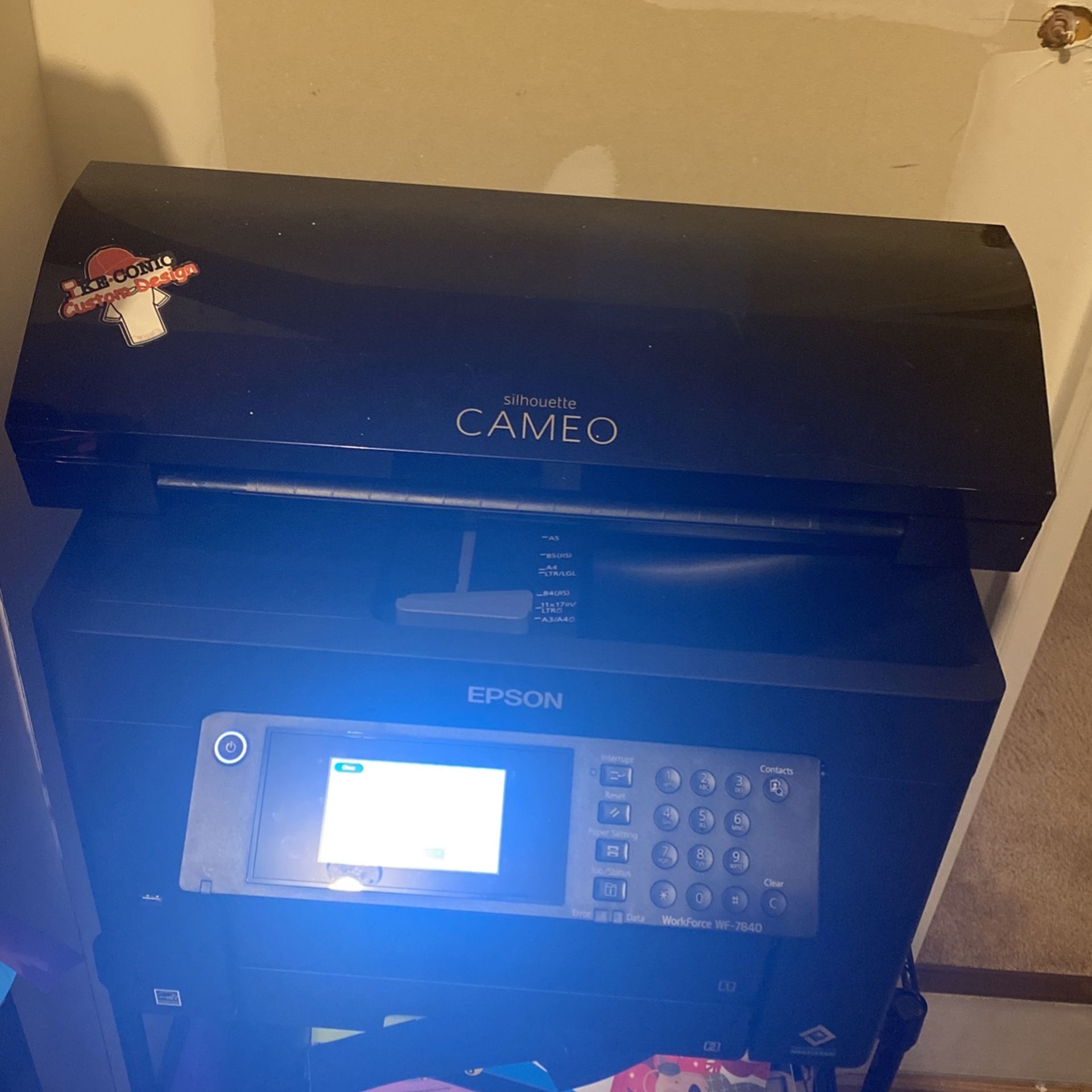 Cameo 3 Silhouette Desktop Cutting System
