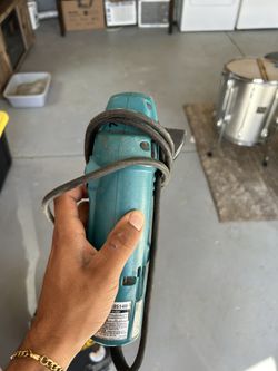 Makita Grinder