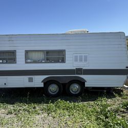 22’ Travel Trailer Invader Great Condition 