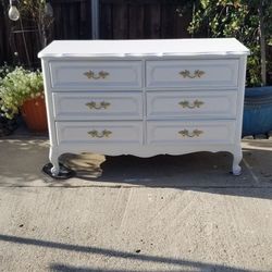 Henry Link French Provincial Dresser Solid Wood Measurements On Picture PICKUP ONLY 