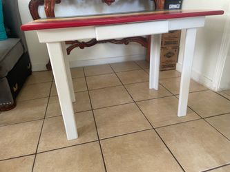 Kids table