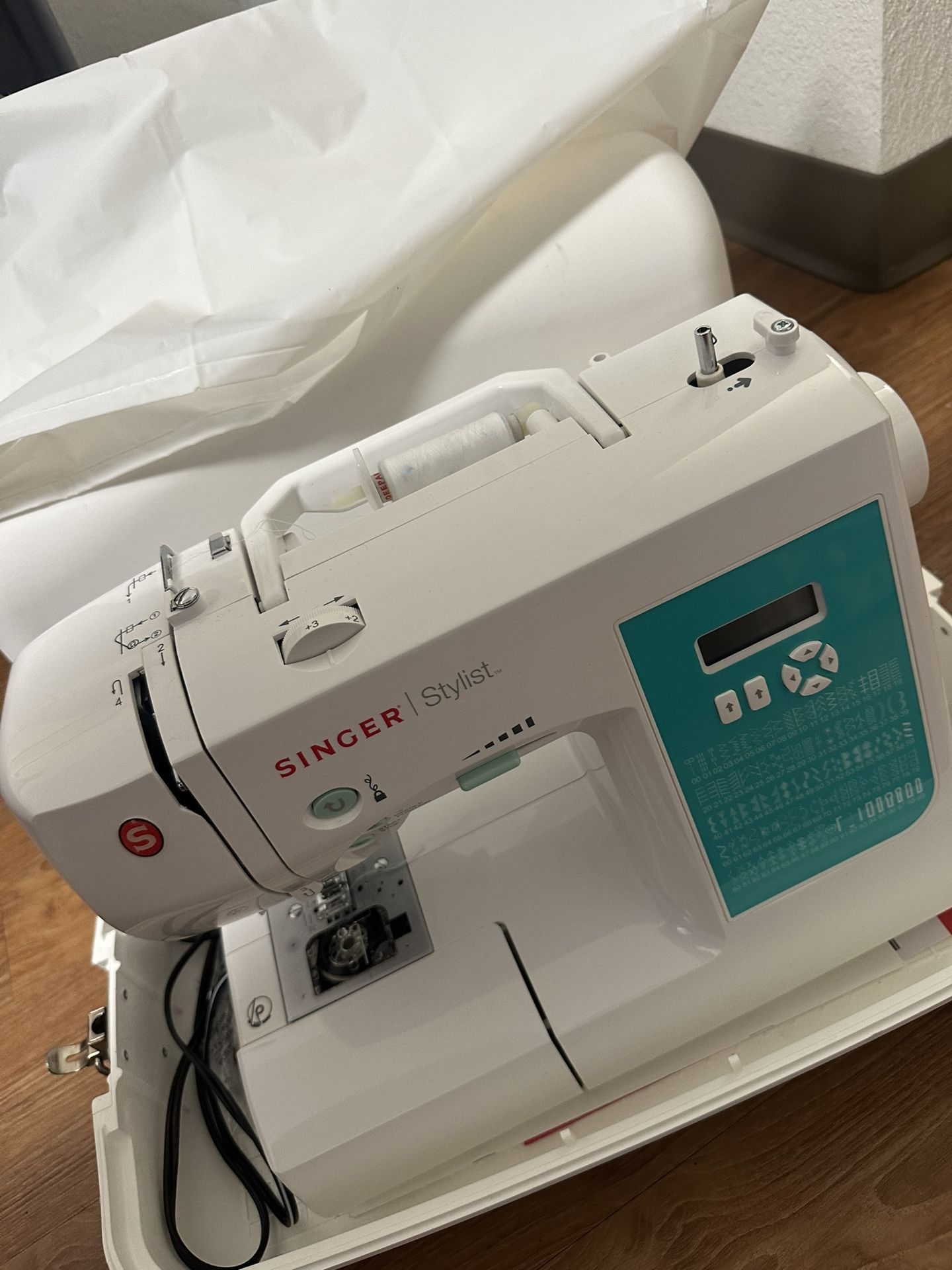 SINGER Sewing Machine