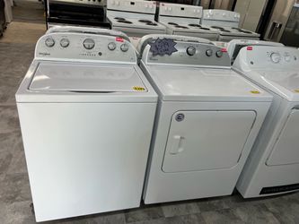 Whirlpool Washer and Dryer Set