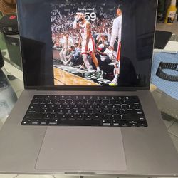 MacBook Pro 16 Inch - Space Gray