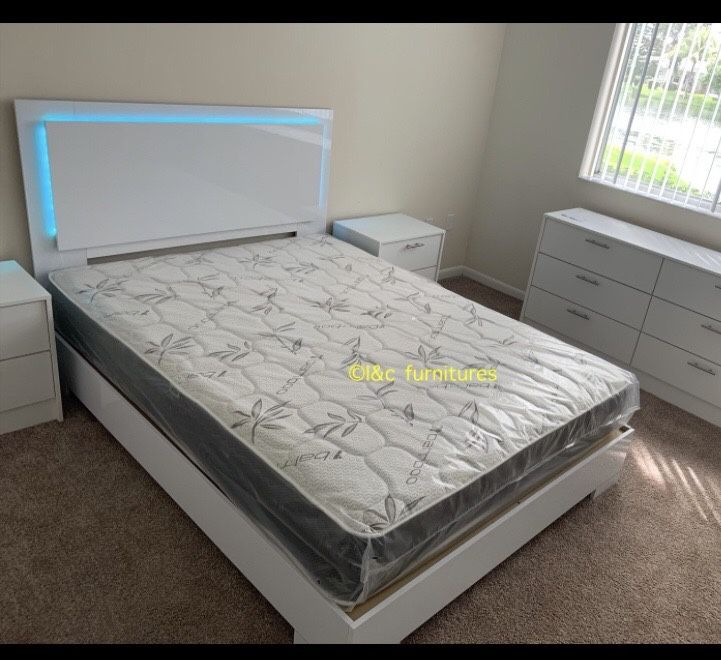 4 Piece Twin Size Or Full Queen Size Bedroom Set New In The Box 📦 Same Day Delivery. Bed Frame Mattress 1 Night Stand Dresser