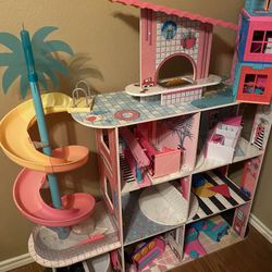 LOL Wood Doll House 