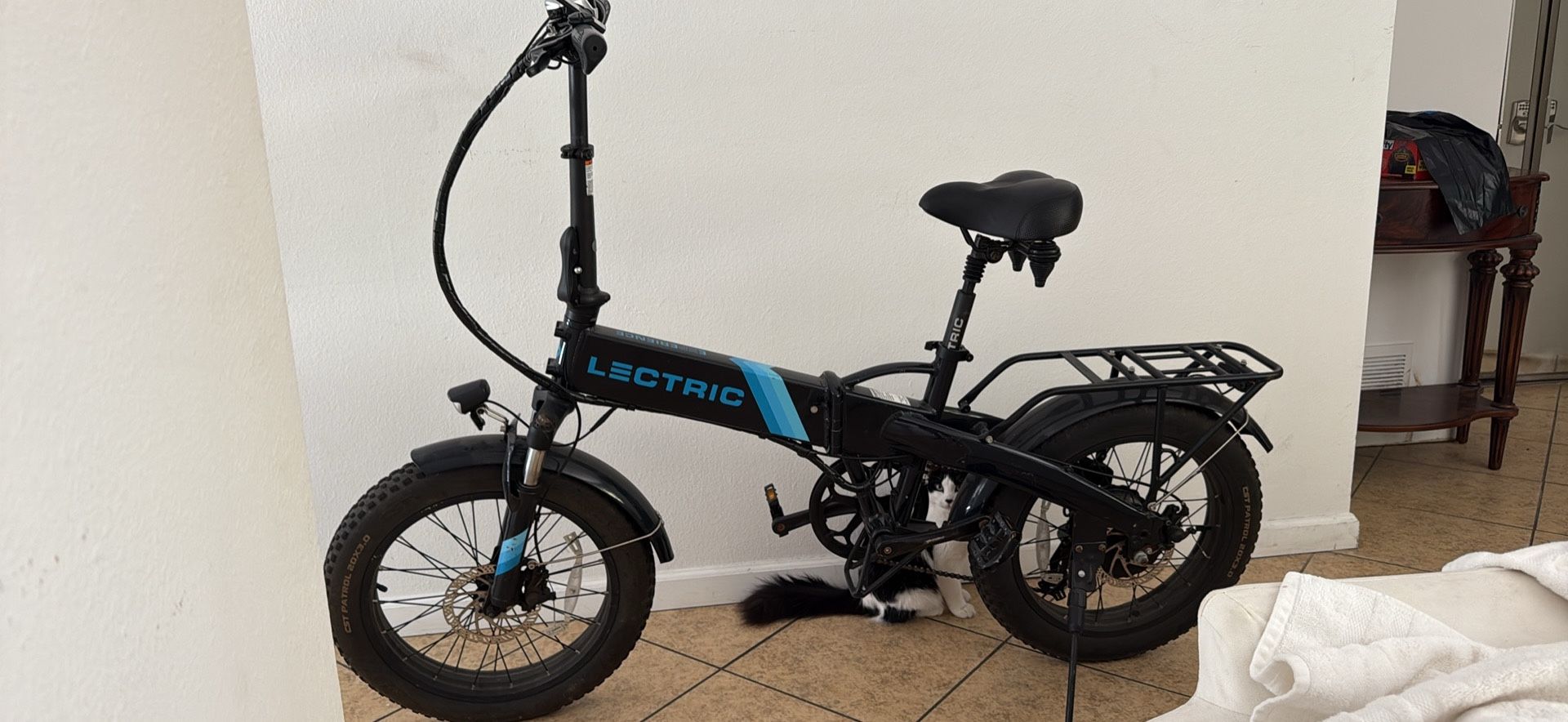 Lectric XP 2.0 Long Range eBike WITH Charger and Kryptonite Lock and Extra Keys