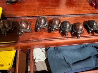 Small figures