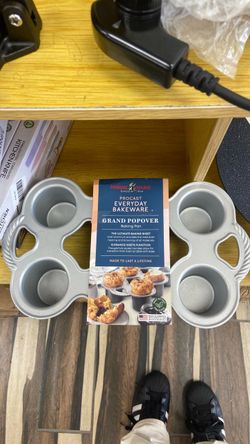 Grand Popover Baking Pan Nordic Ware