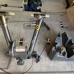 Cycleops Bike Trainer With Front Tire Block