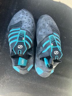Climbing shoes