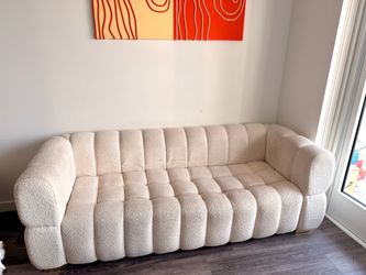 Cream Boucle Curved Sofa – 81” – Excellent Condition