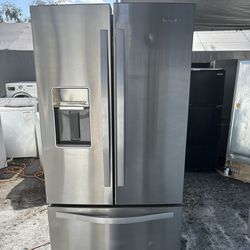 Whirlpool 30’’ FrenchDoor Refrigerator (W/Icemaker&Water)