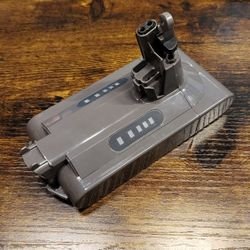 D10 6000 25.2V 98Wh Battery Compatible With Dyson V10 Series Cordless Vacuum 

Note: new opened box, has no original box but never use