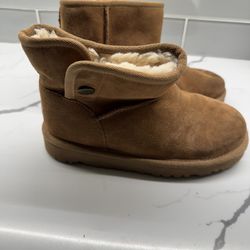 UGG Boots Youth Size 2
