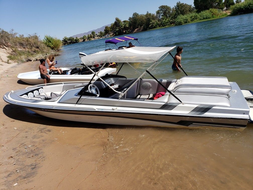 1995 20.5 carrera open bow jet boat bbc